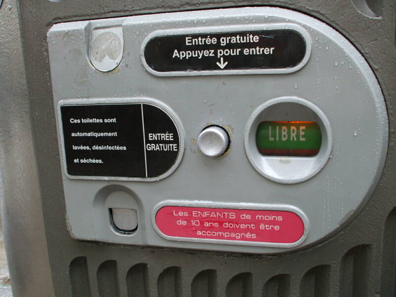 Control mechanism on older French automated toilet.