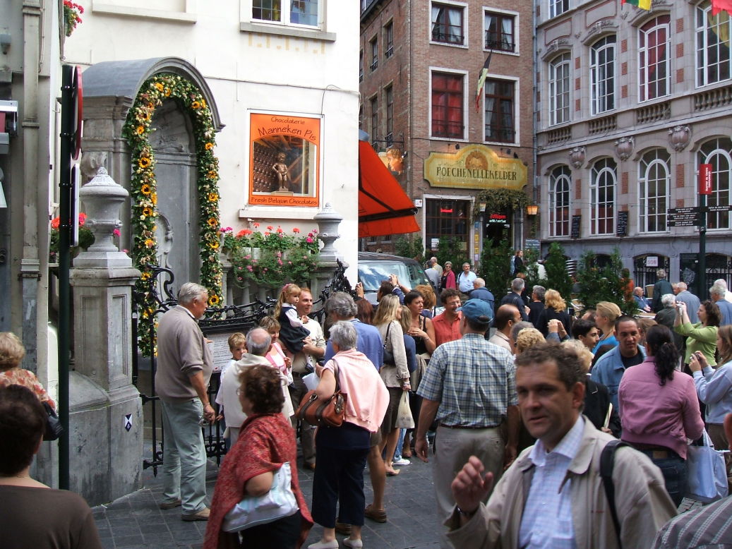 Manneken Pis statue in Brussels, Belgium.