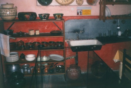 Leon Trotsky's kitchen sink